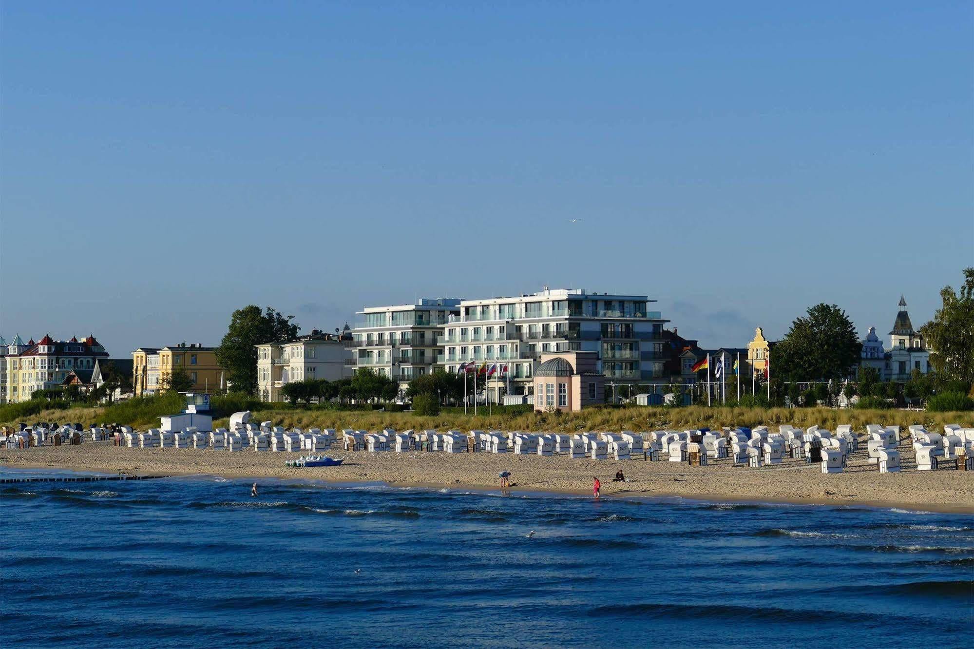 Seetelhotel Kaiserstrand Beachhotel هيرينجسدورف المظهر الخارجي الصورة